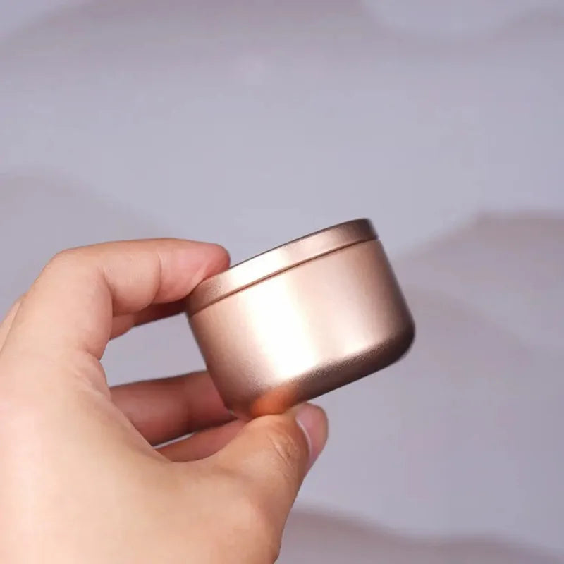 1PCS Portable Tea Can Thick Iron Vanilla Sealed Jar Spice Storage Box Deodorant Container Box Kitchen Gadgets