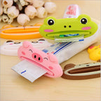 1pcs Cute Animal Multifunction Squeezer / Toothpaste Squeezer Home Commodity Bathroom Tube Cartoon Toothpaste Dispenser